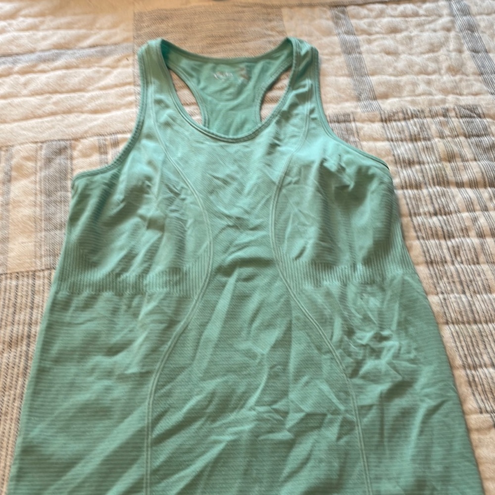 Zyia athletic tank top - medium